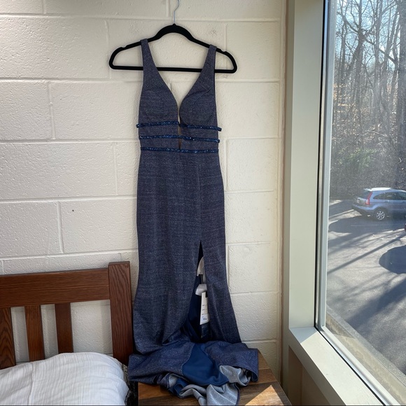 NWT Mac Duggal 50571L Plunge Maxi Dress Gown - Picture 8 of 9